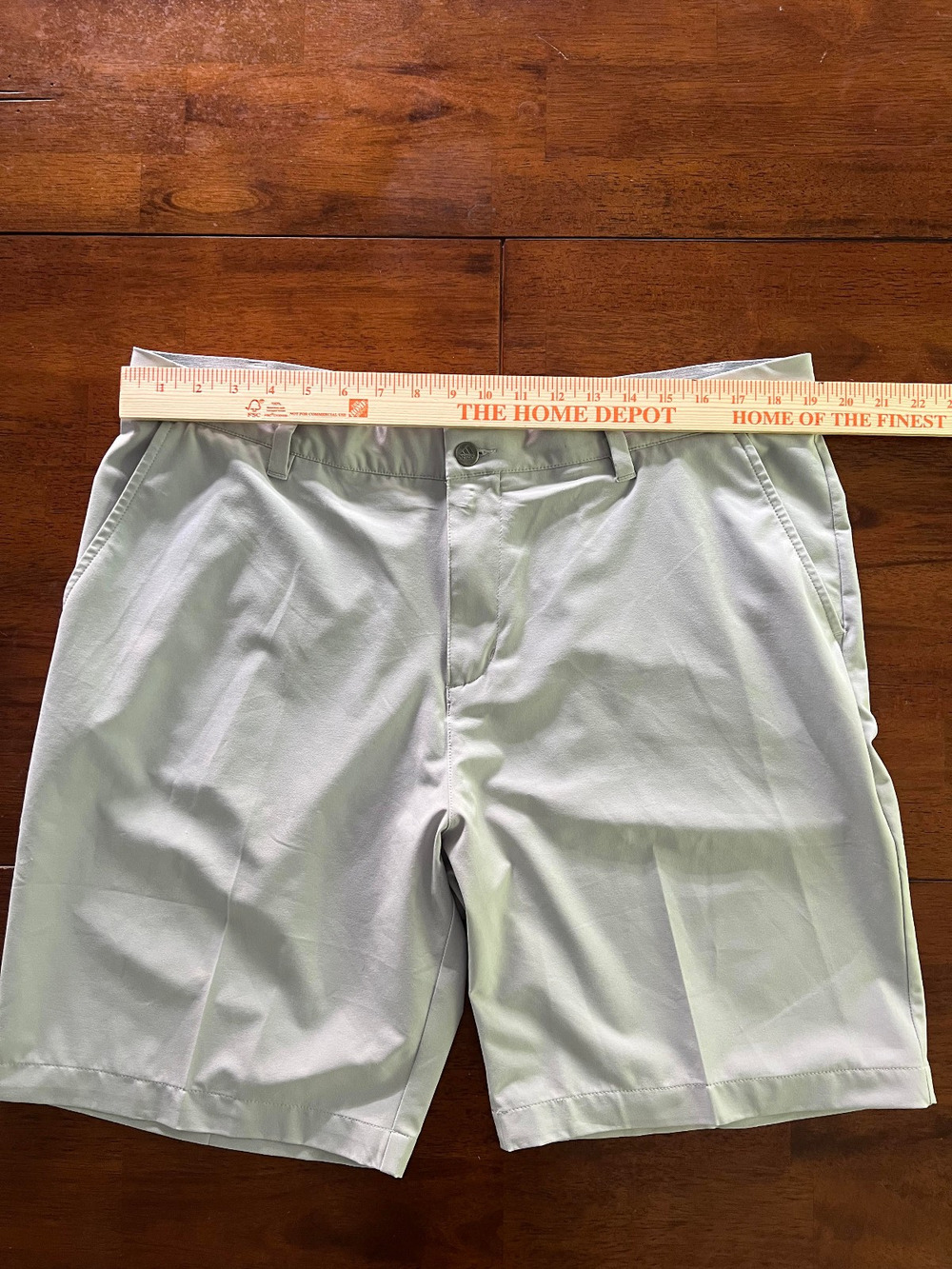 Mens Adidas Gray Shorts, Size 38